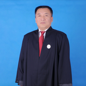 杨新荣律师