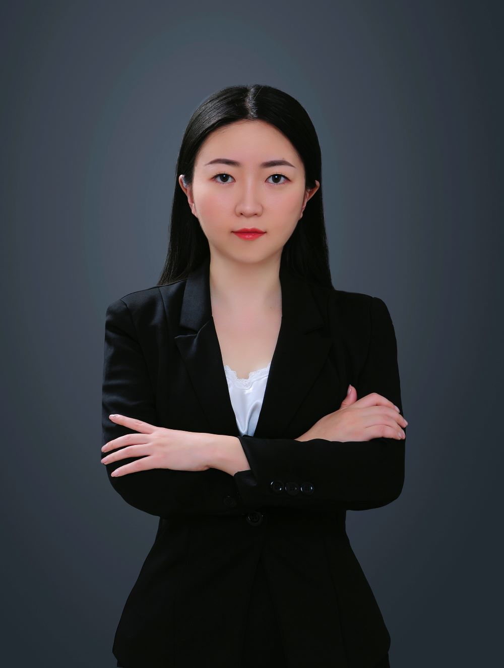 李莹律师