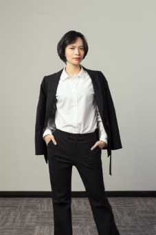 杨青容律师