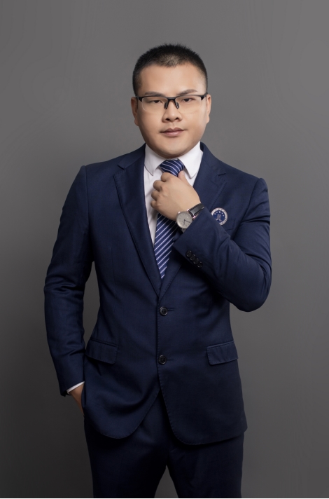 李佩律师
