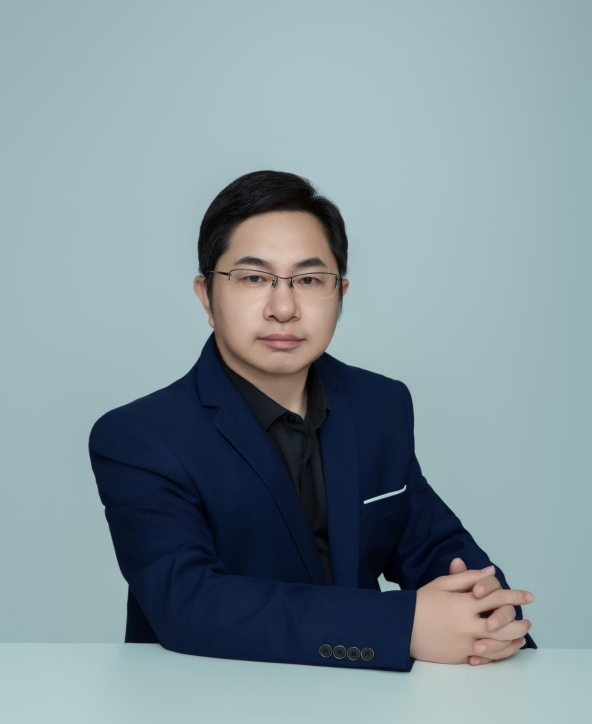 游志强律师