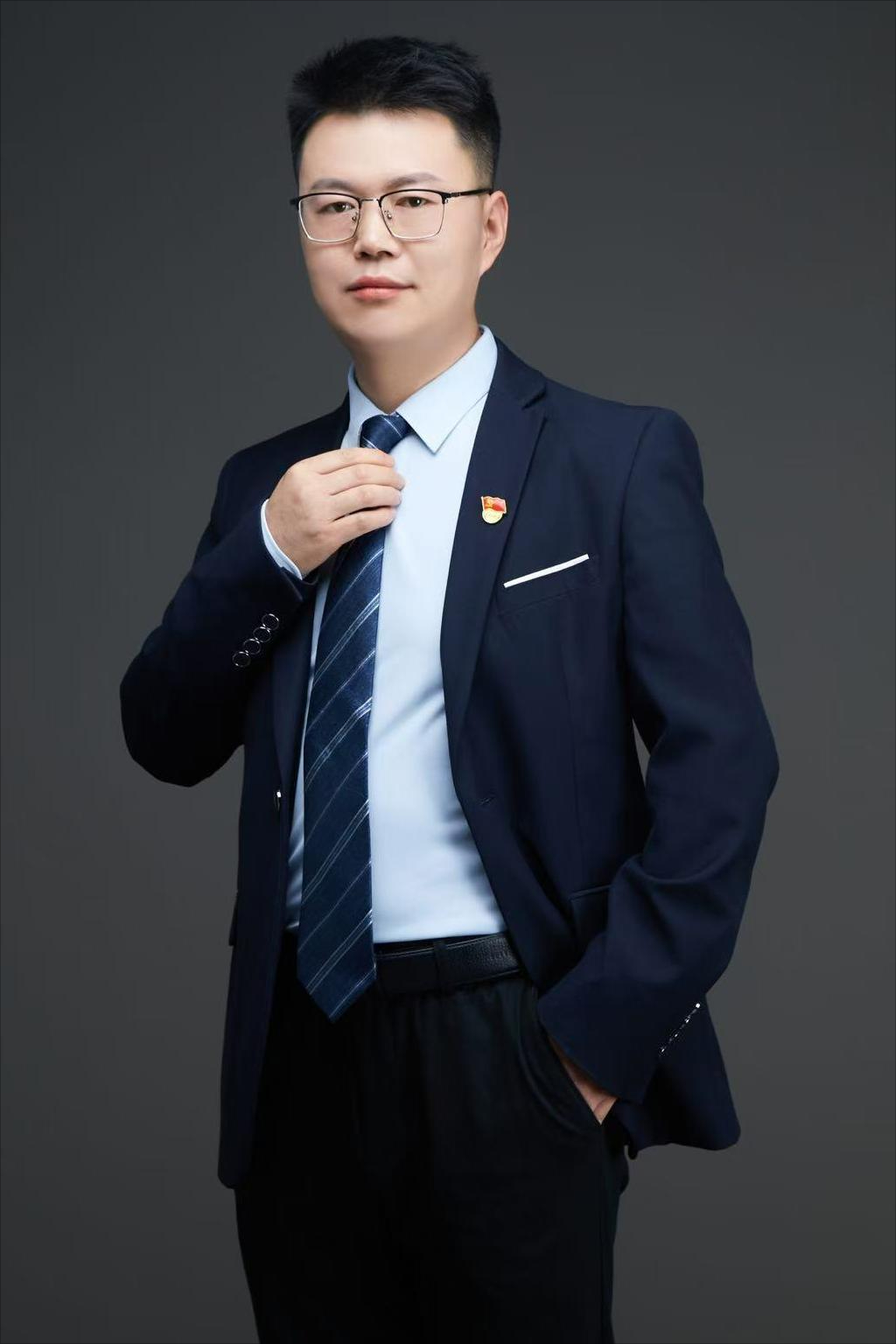 万亚明律师