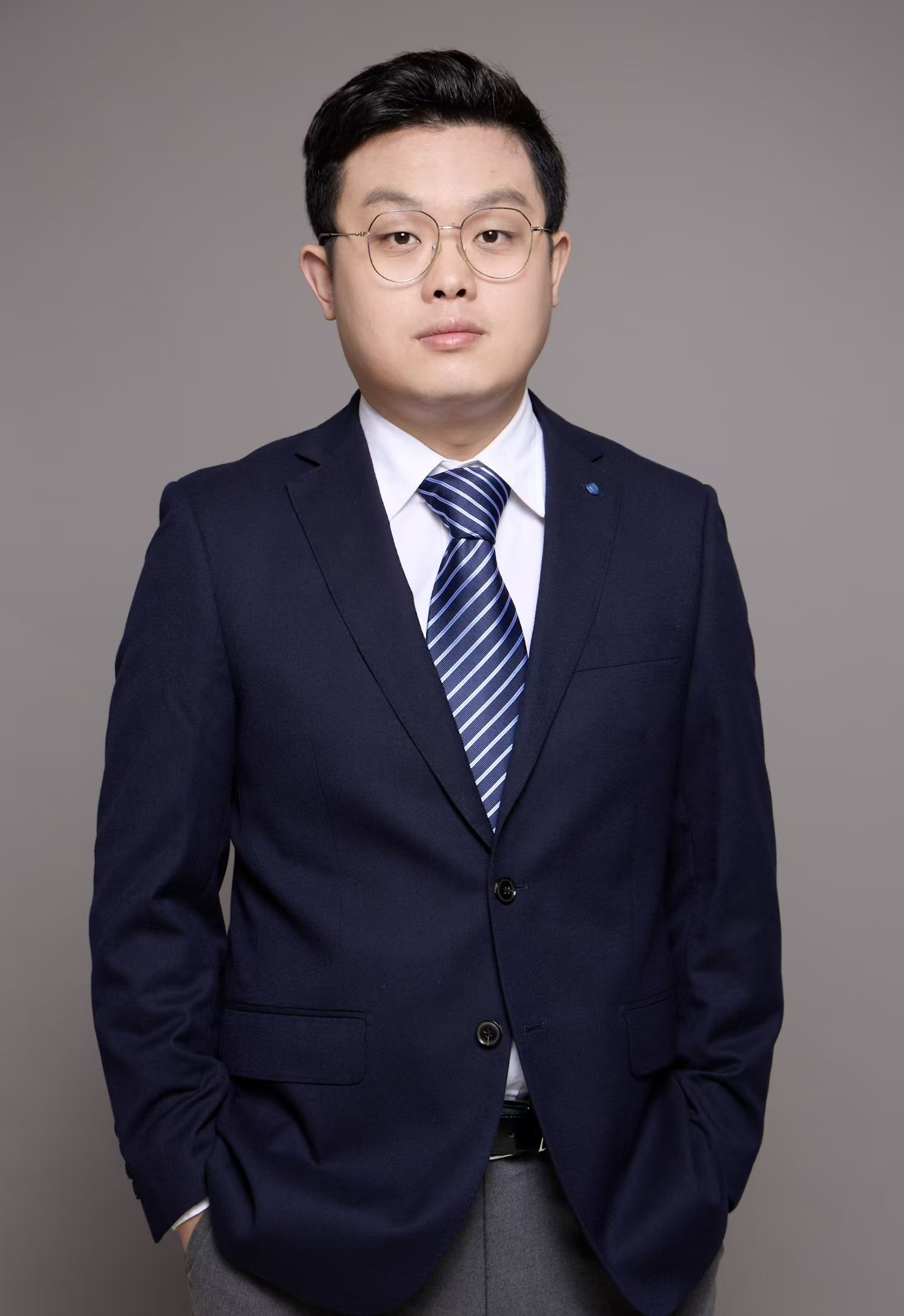章渊彬律师