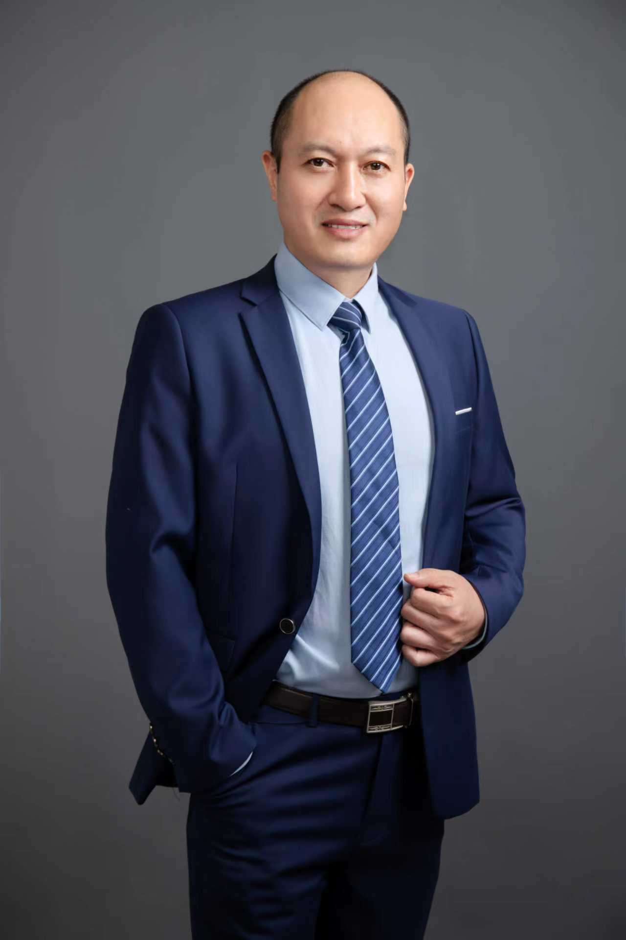 李秋白律师 房地产估价师 土地估价师